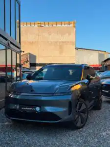 Lynk&Co 08
